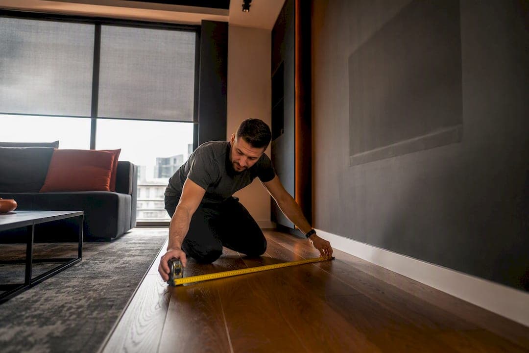 Size Your TV by Distance: 1.6 for 4K, Installer Tested Fixes